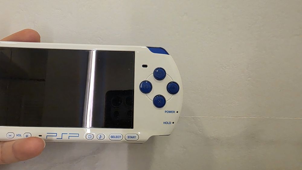 Sony PSP 3000, Modat, 550 jocuri, consola 9 în 1,  gata de joacă