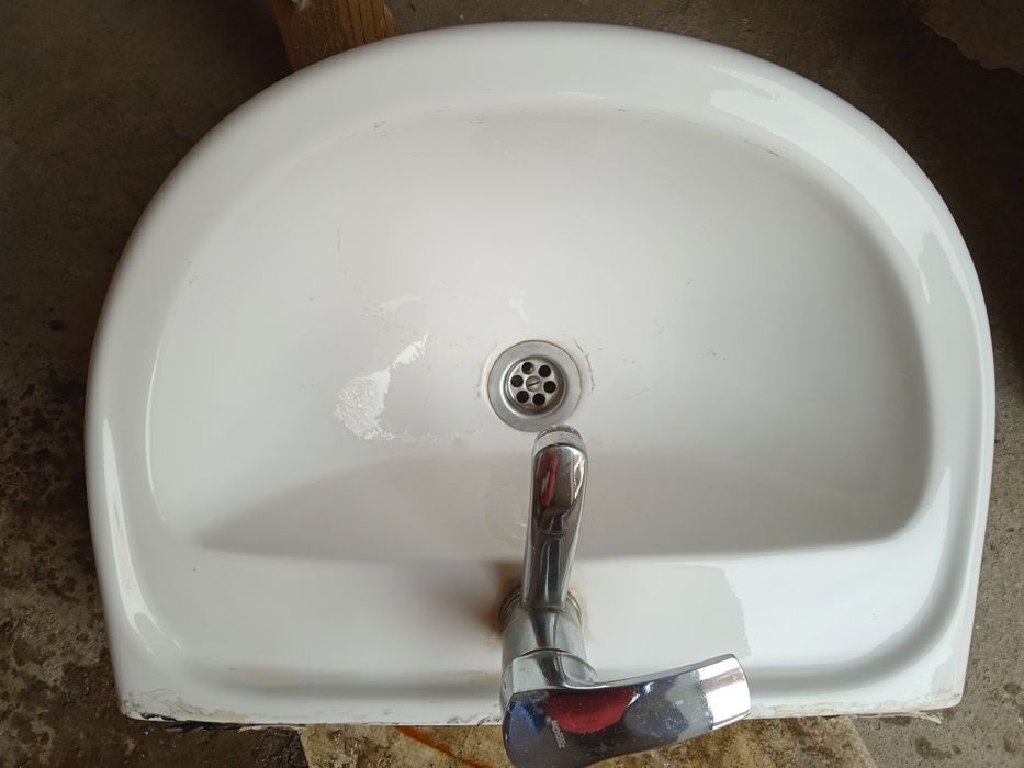 Умывальник продается