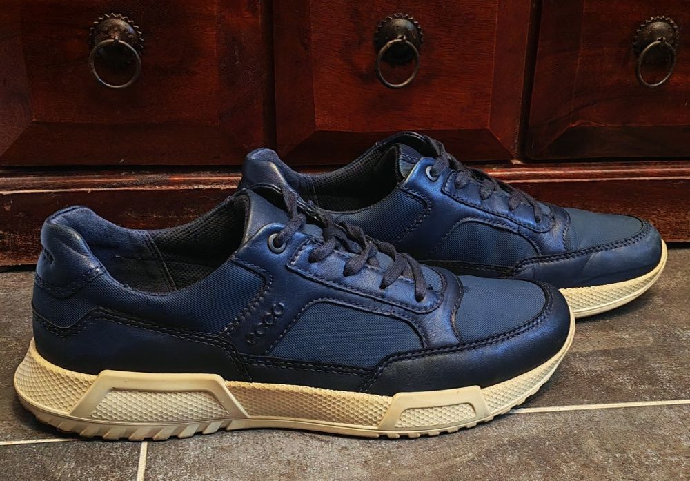 Adidasi Ecco masura 42