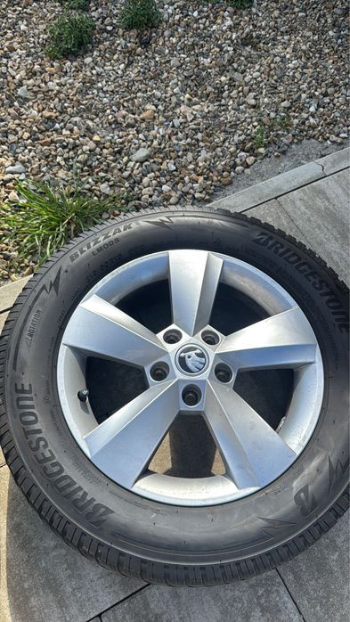 Jante Skoda  215/60 R16