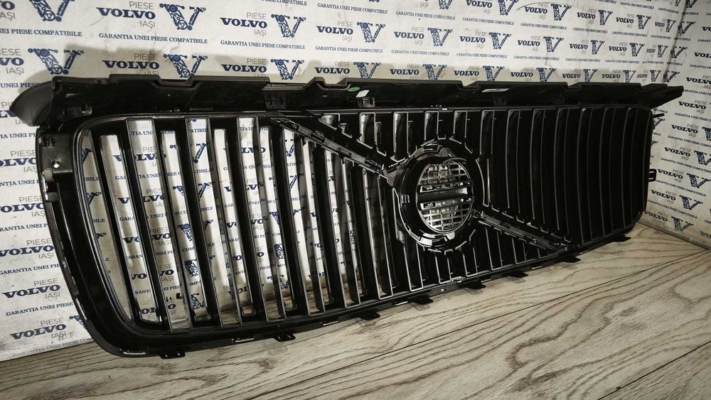Grila Originala OEM Volvo XC90 II 2015 - 2021 31425020 impecabila