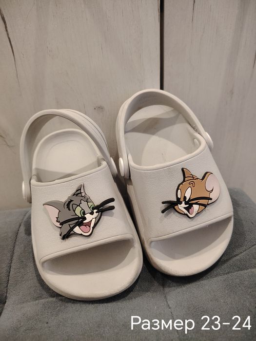 Обувь десткая по 500