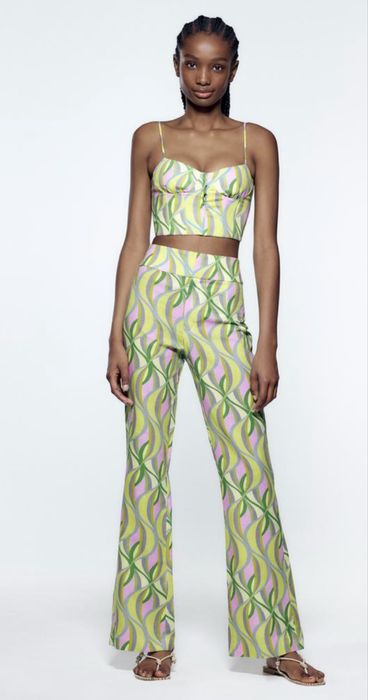 Яркий топ бенда ZARA