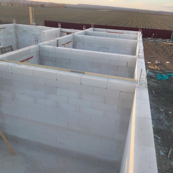 Servicii  construcții și renovari!