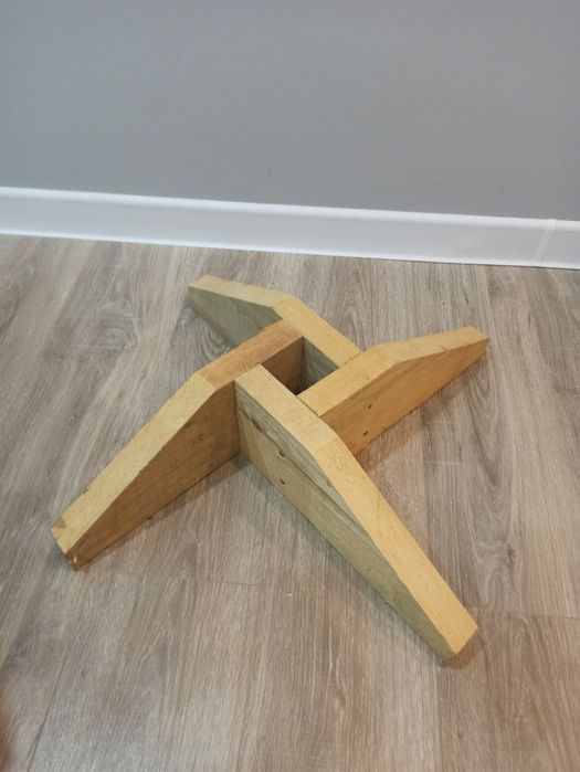 Крестовина (подставка) для елки