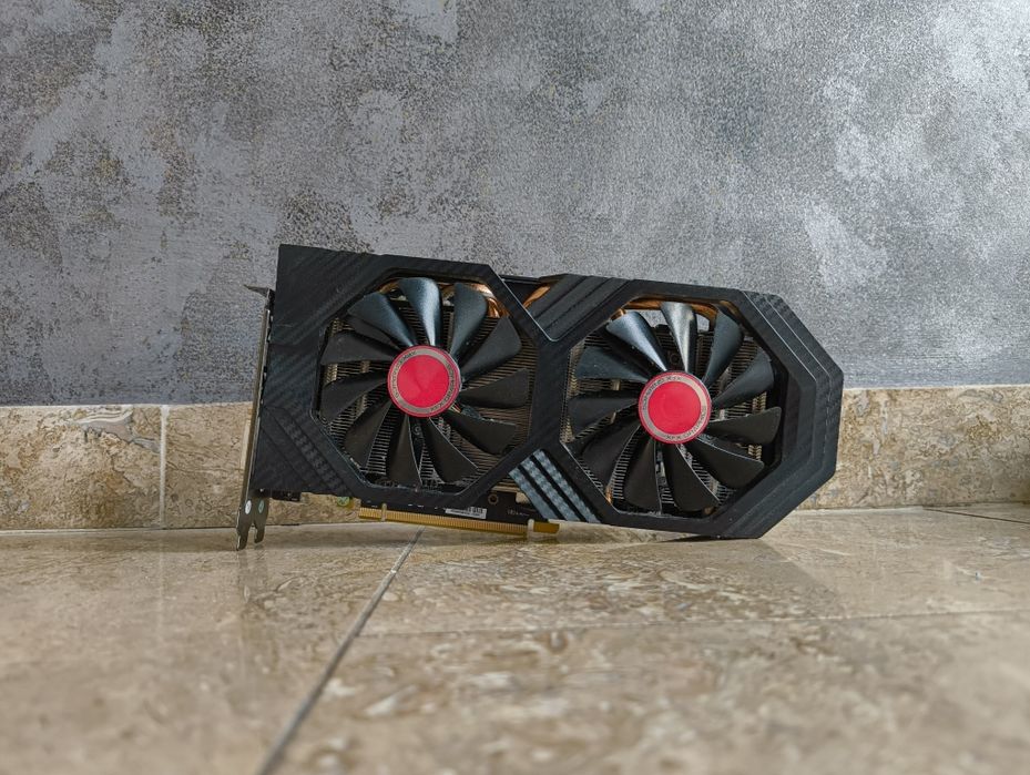 RX 580 XFX OC 8GB (vrm Samsung, mentenanță făcută )