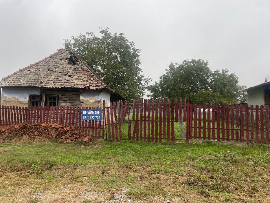 TEREN + CASA Vanzare FELCHERIU CU TOATE utilitatile (Gaz,Curent,Canal)