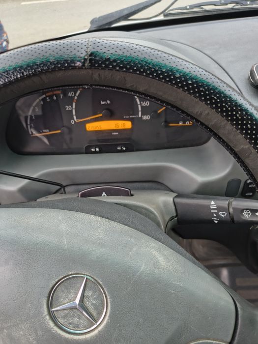 Vând Mercedes sprinter