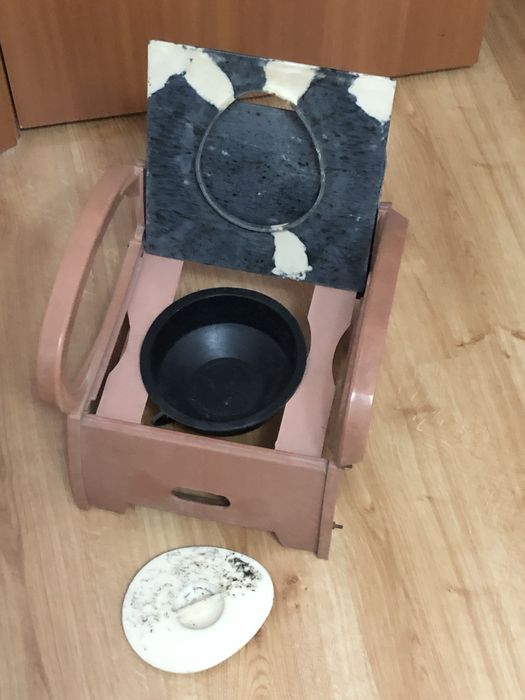 Горшок - стул  для девочки.