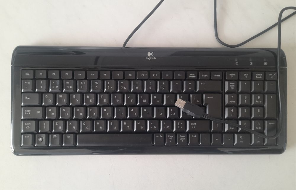 Клавиатура Logitech Ultra-Flat Keyboard