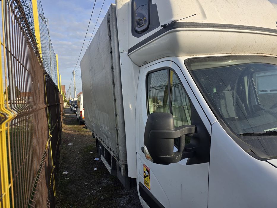 Renault Master 7450 €