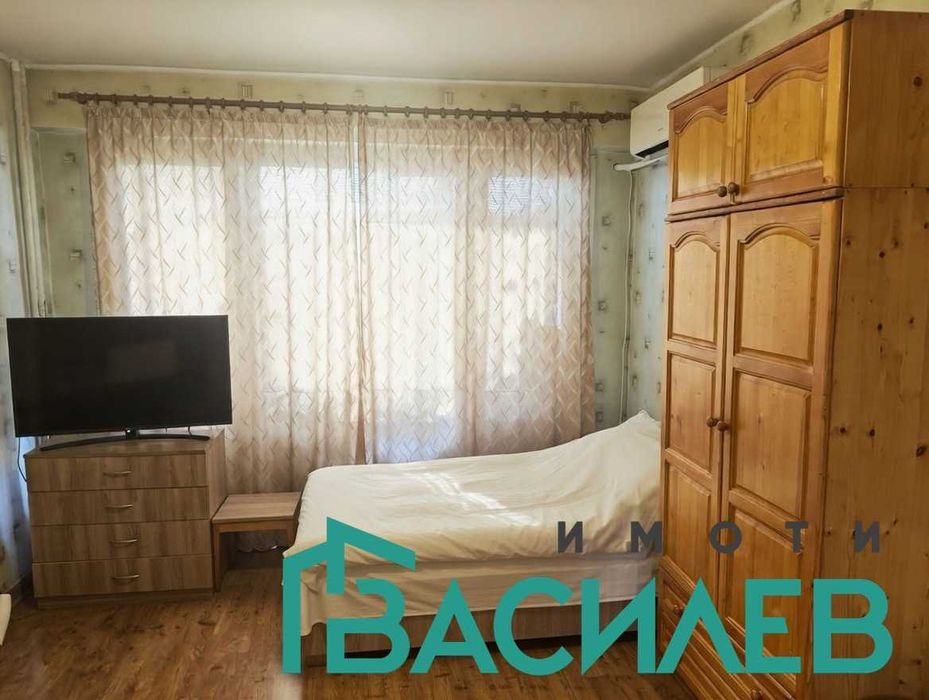 Продава се Едностаен апартамент в София, Център - 46 кв.м за 1385 €/кв.м - Снимка #2