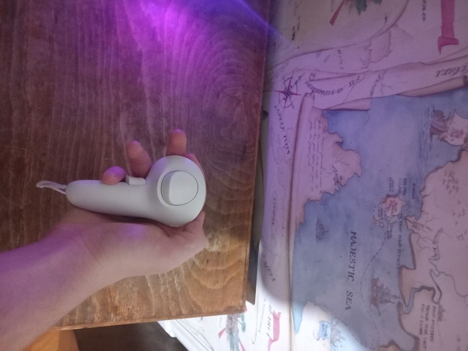 MetaQuest 3S 128GB с допълнително захранване ЗАИНТЕРЕСОВАНИТЕ ДА ПИШАТ