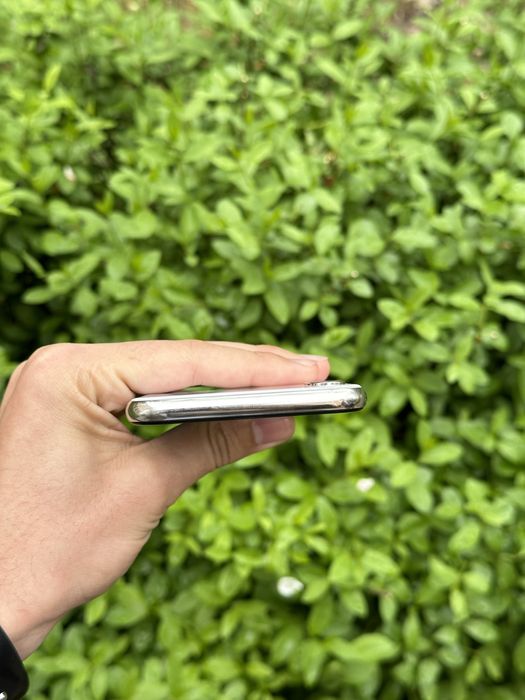 iPhone X srochna sotiladi