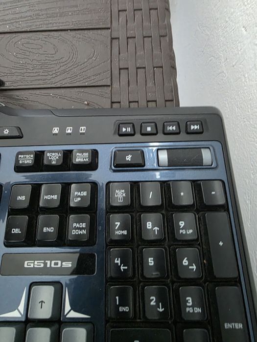 Tastatură gaming Logitech G510s – iluminare RGB, display LCD, taste macro G – stare foarte bună