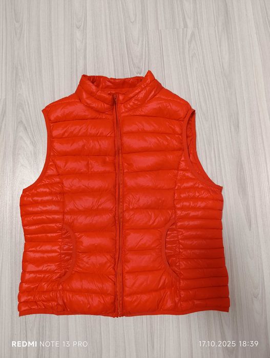 ''Magasin''оригинален дамски пухен елек S размер