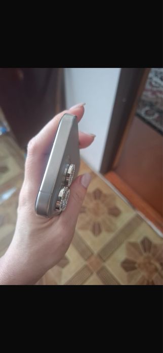 Продам айфон 15 про 128