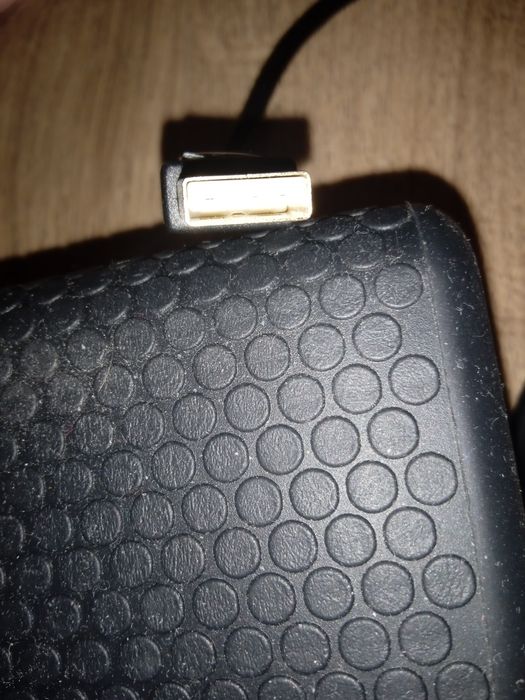 Продавам usb кабел.