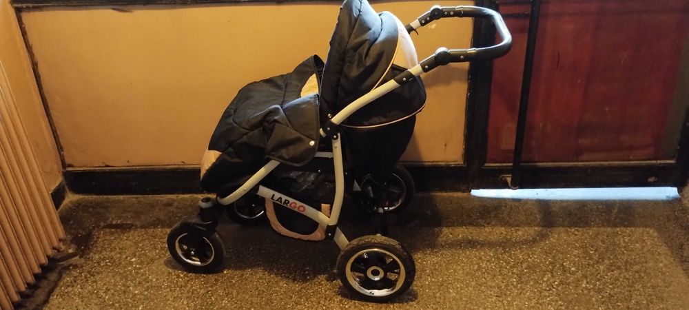 Бебешки и детски колички