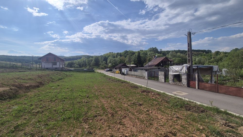 Teren Intravilan Bârsău