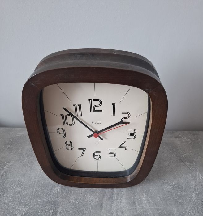 Ceas de perete vintage Artime, Made in Italy, carcasă din lemn – design retro