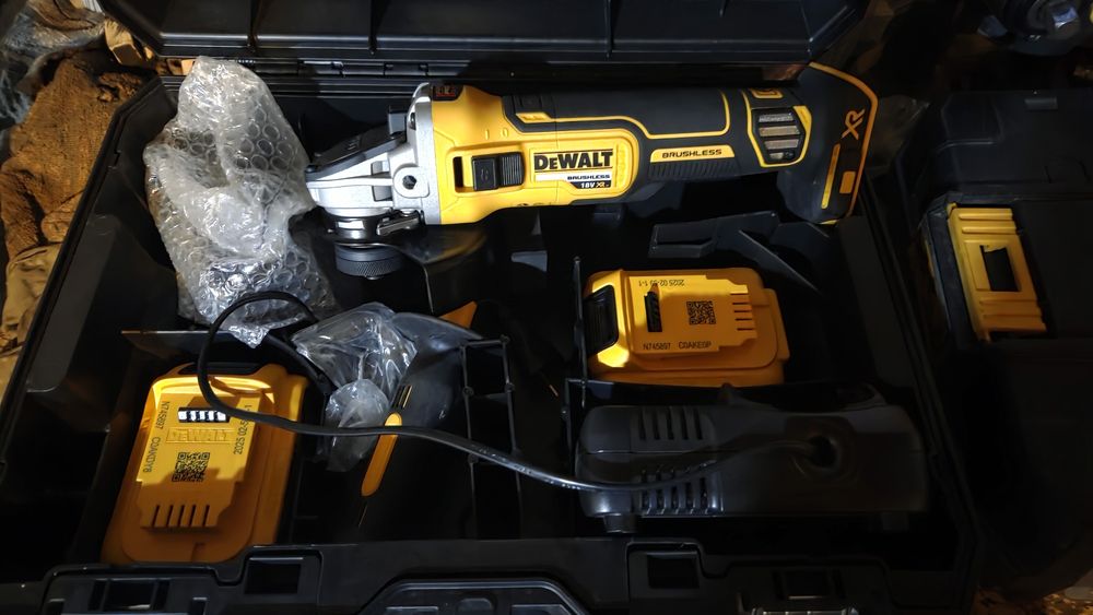 Flex acumulator Dewalt
