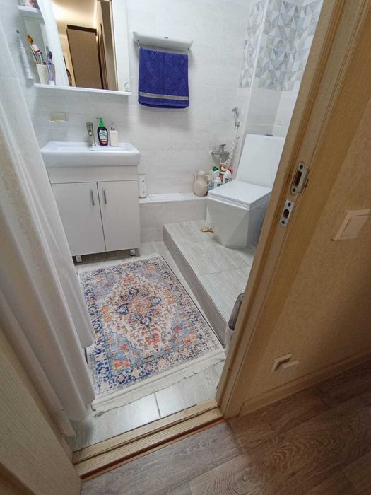 Продам 3комн кв 8мкр