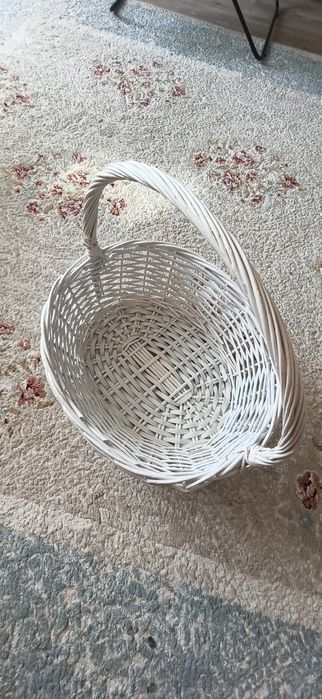 Корзина плетенная