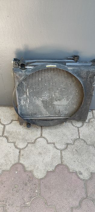 Продам Радиатор срочно.