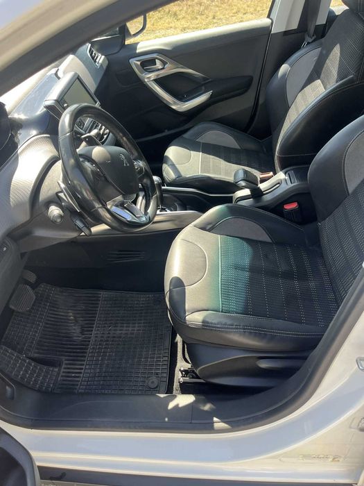 Peugeot 2008 1.6 e-HDi 2014