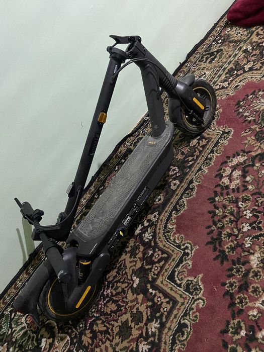 Samakat ninebot max G2