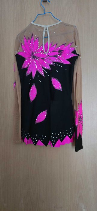 Vând costum Gimnastica Ritmica pentru Competitii