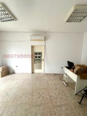 Дава се под наем Магазин в Варна, Аспарухово - 52 кв.м за 357 € - Снимка #3