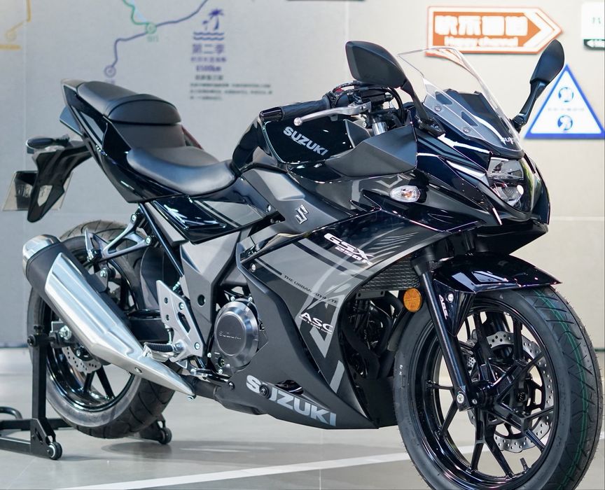 Мотоцикл Suzuki GSX250R ABS заказ