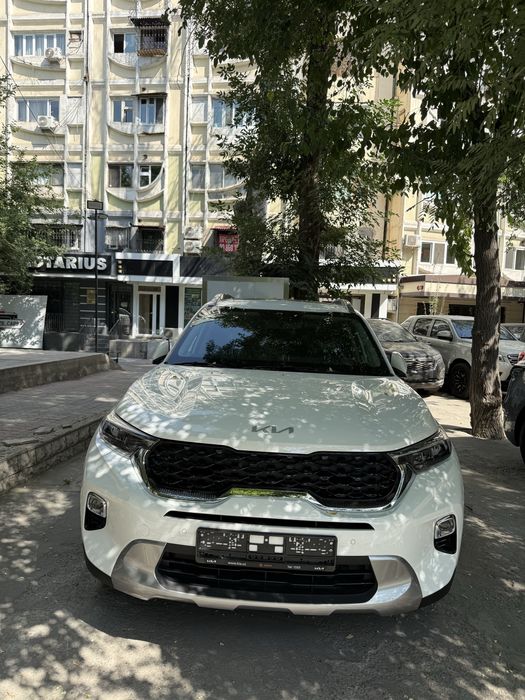 Kia Sonet 3 poz Full