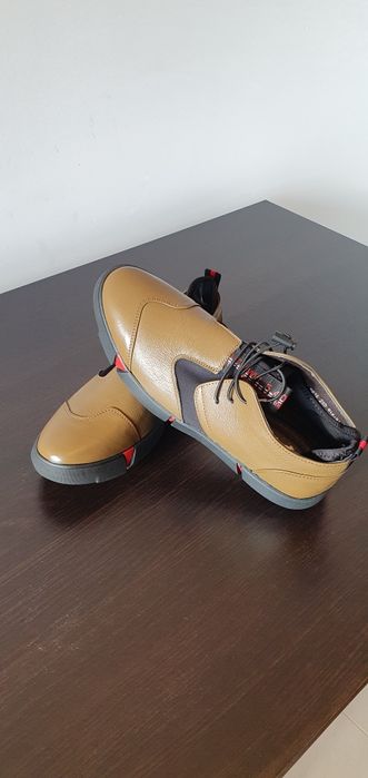 Papuci antiaderenti de bucătărie