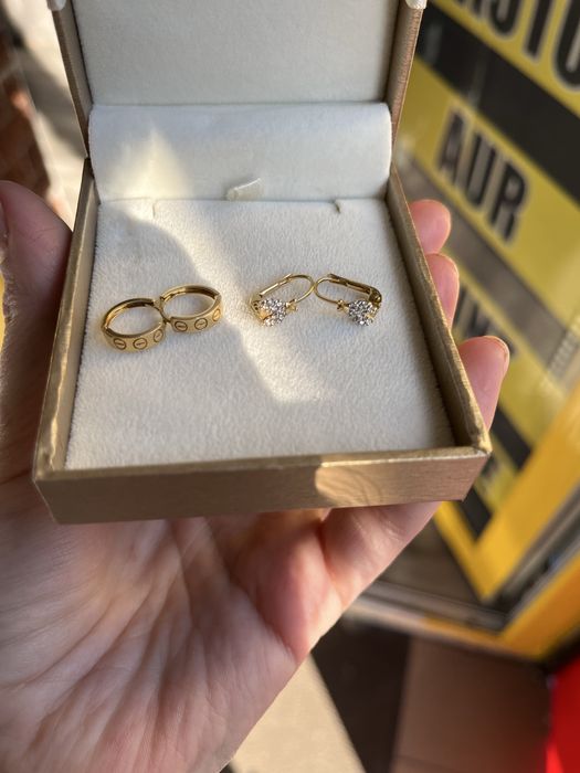 Cercei AUR 18K -600 lei /Gr . Ca nou