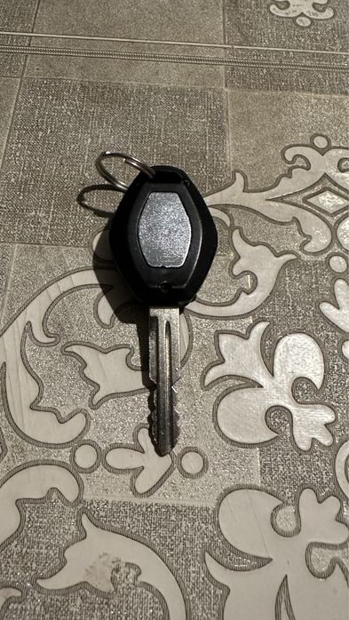 Продам ключи на BMW -E-53 39 38
