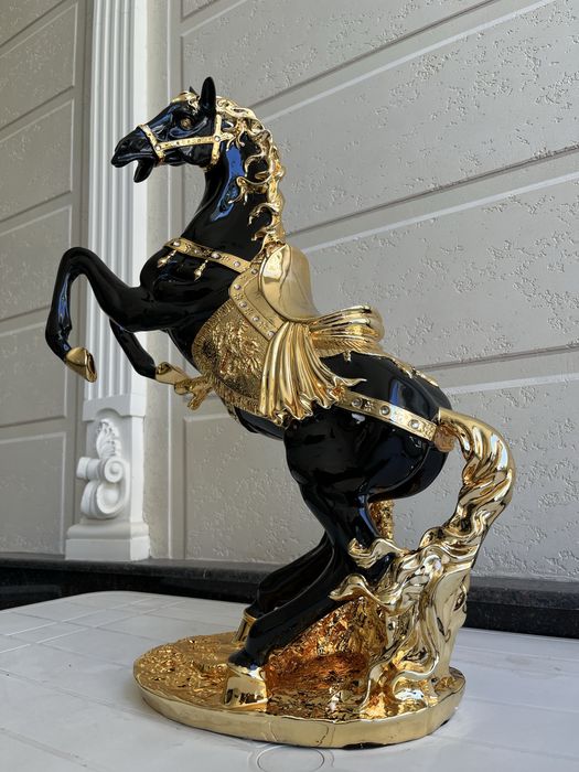 Сувенир лошадь , статуэтка конь