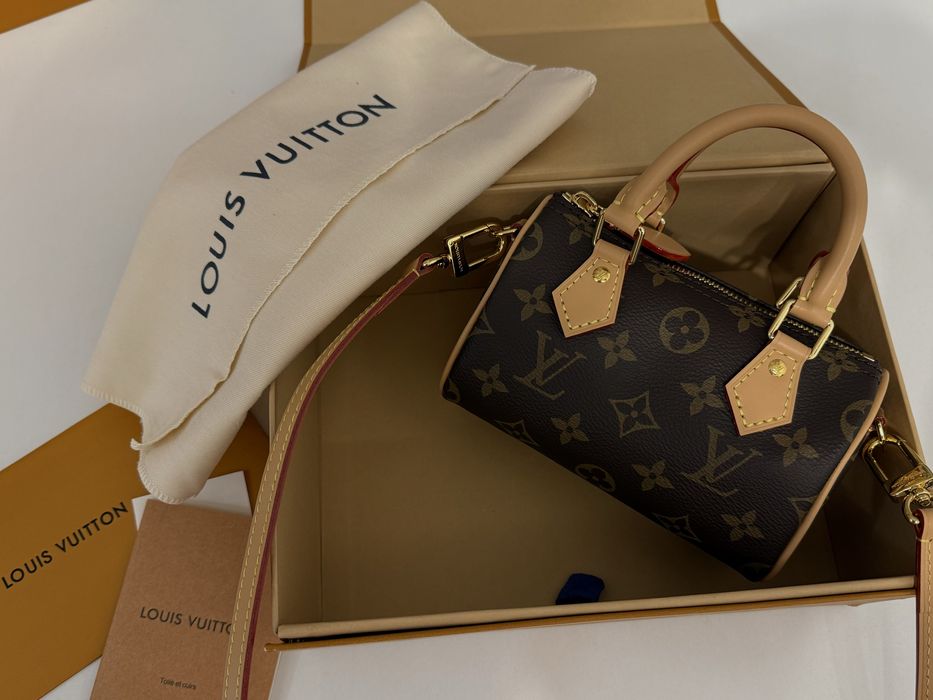 Geanta Louis Vuitton Nano Speedy