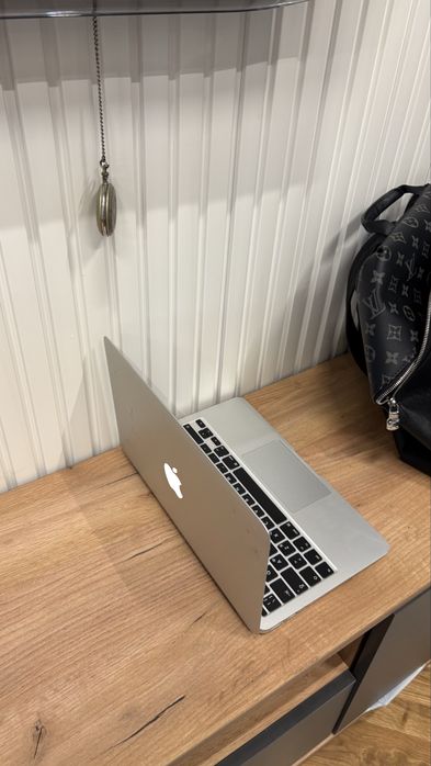Apple MacBook Air