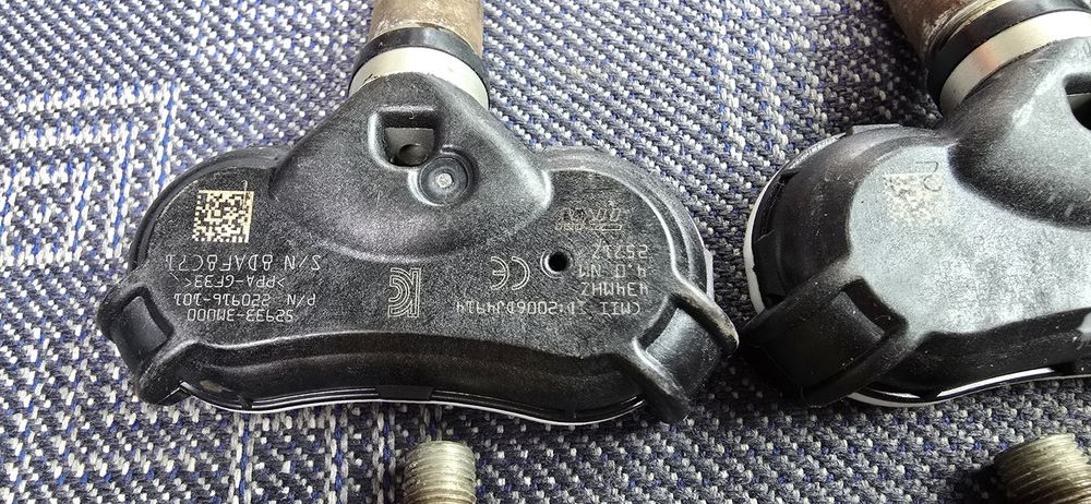 TPMS налягане на гумите са вентили за Peugeot, Citroën, Renault.