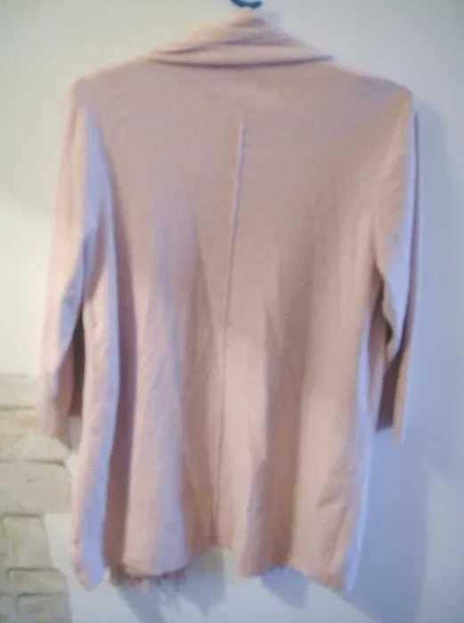 Cardigan dama,marimea 38/40,stare f buna(defect)