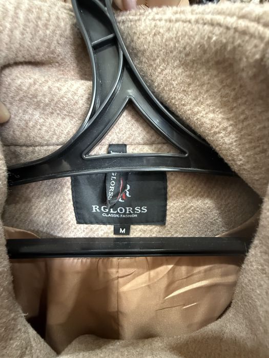 Продается димисизонее пальто молодежка