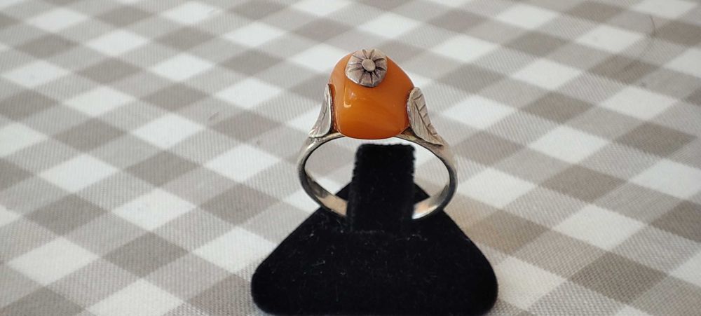 Сребърен Пръстен с Жълт Кехлибар 2.14 гр / Проба 925