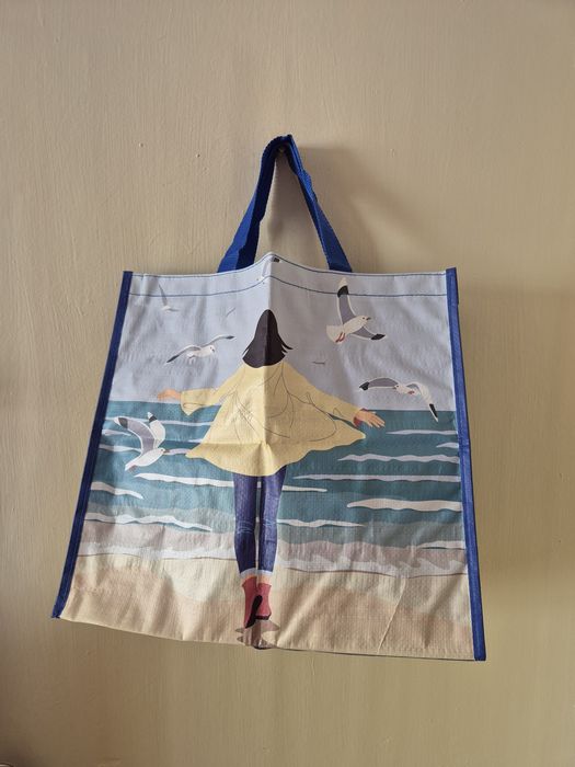 Косметичка от Ив Роше