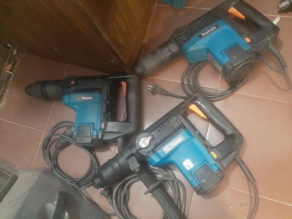 Големи перфоратори Макита