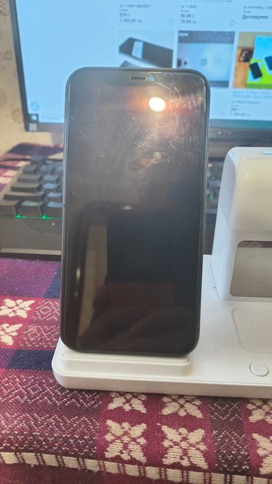 Iphone 11 64 GB 100% Бат. перфектно състояние