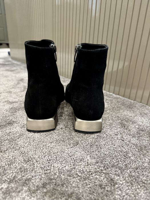 Дамски боти от естествен велур