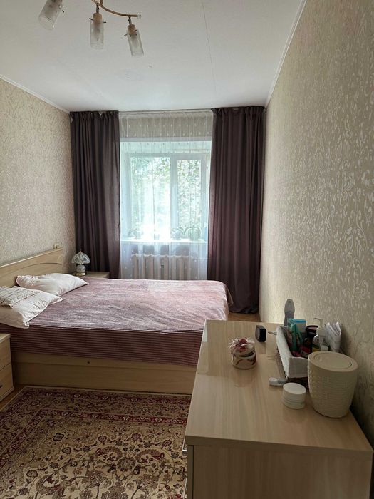 3-комн. квартира, 59м², 3/5 этаж Центр